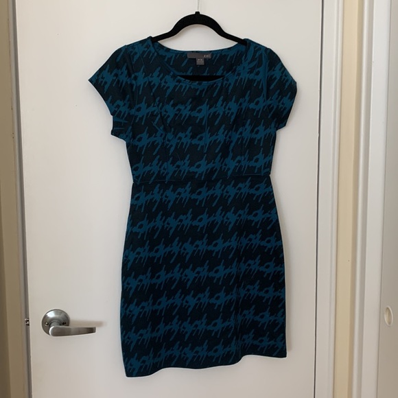 Forever 21 Blue & Black patterned minidress - Picture 1 of 3